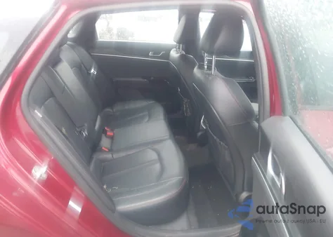 2021 Kia K5 Gt z USA, uszkodzony, nr VIN 5XXG44J81MG052742